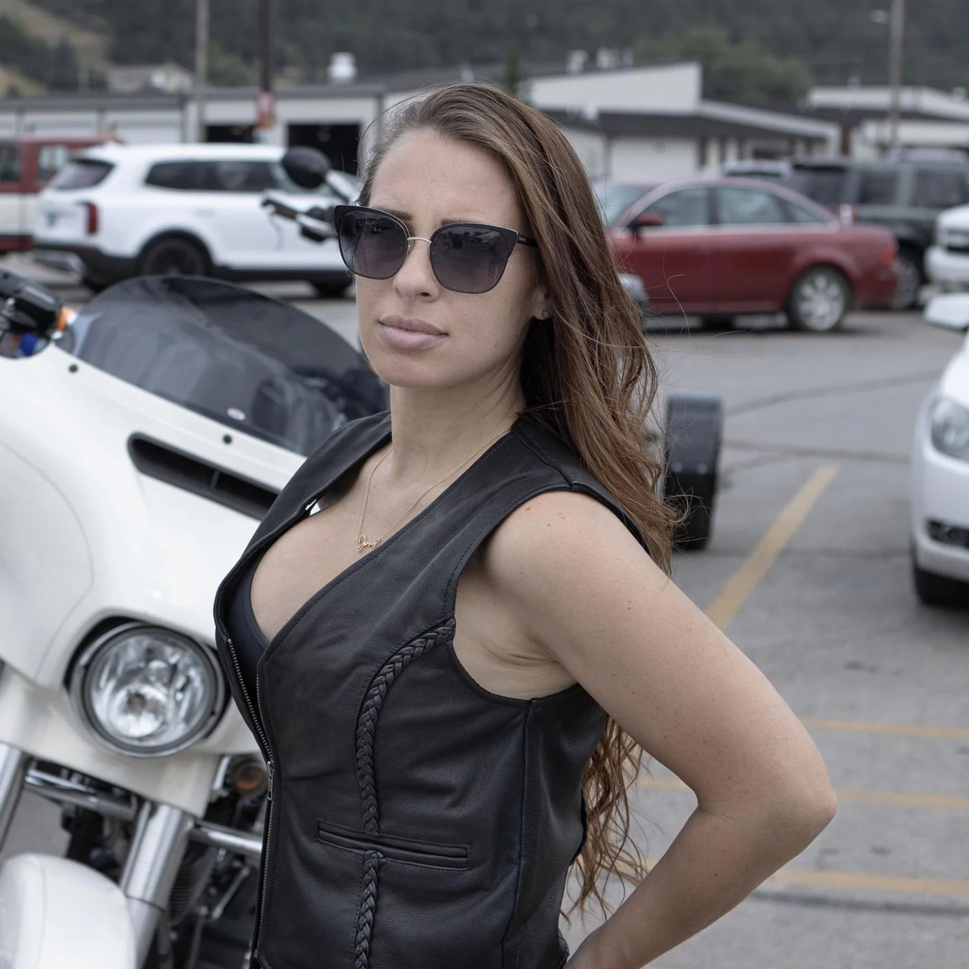 Milwaukee Leather SH1246Z Women's Black Leather Classic Braided Motorcycle Rider Vest with Zipper Closure 4 Milwaukee Leather SH1246Z Women's Black Leather Classic Braided Motorcycle Rider Vest with Zipper Closure